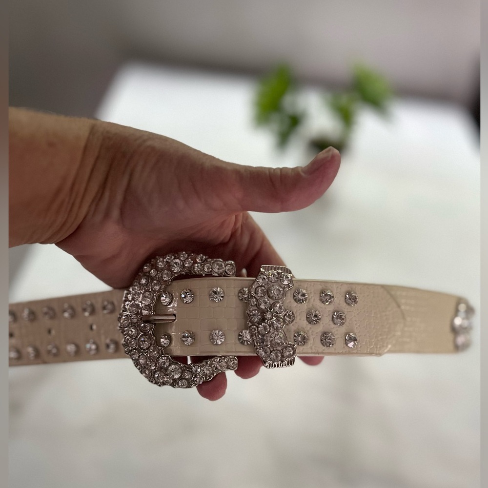 Cream Rhinestone Belt - Picture 9 of 9